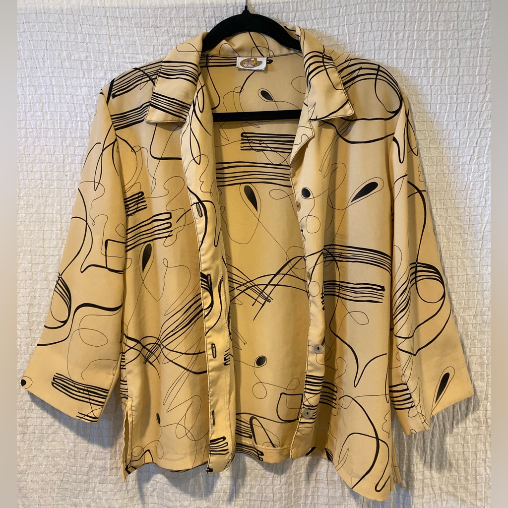 Tan & Black Patterned Button-Up